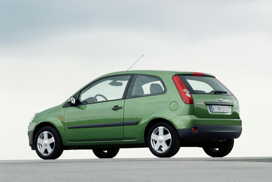  Ford Fiesta 2006 года  (фото 38 из 42)